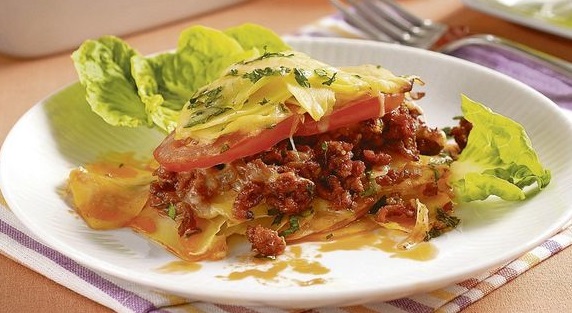 Bramborové lasagne s hovězím masem