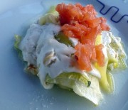 Lehoučké cuketové lasagne s uzeným lososem