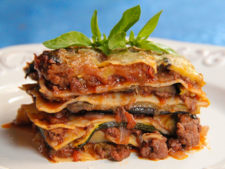 Lasagne s lilkem a krůtím masem