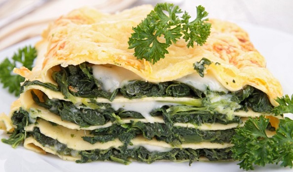 Lasagne se špenátem a plísňovým sýrem