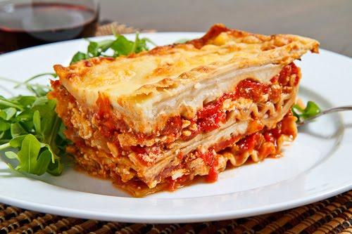 Lasagne s masem a sušenými rajčaty