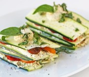Raw lasagne z cuket a sýrem z kešu